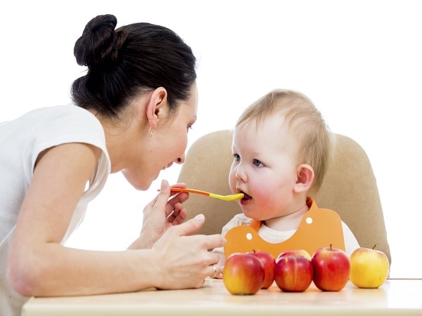 Bổ sung dinh dưỡng đúng cách cho trẻ bị ho